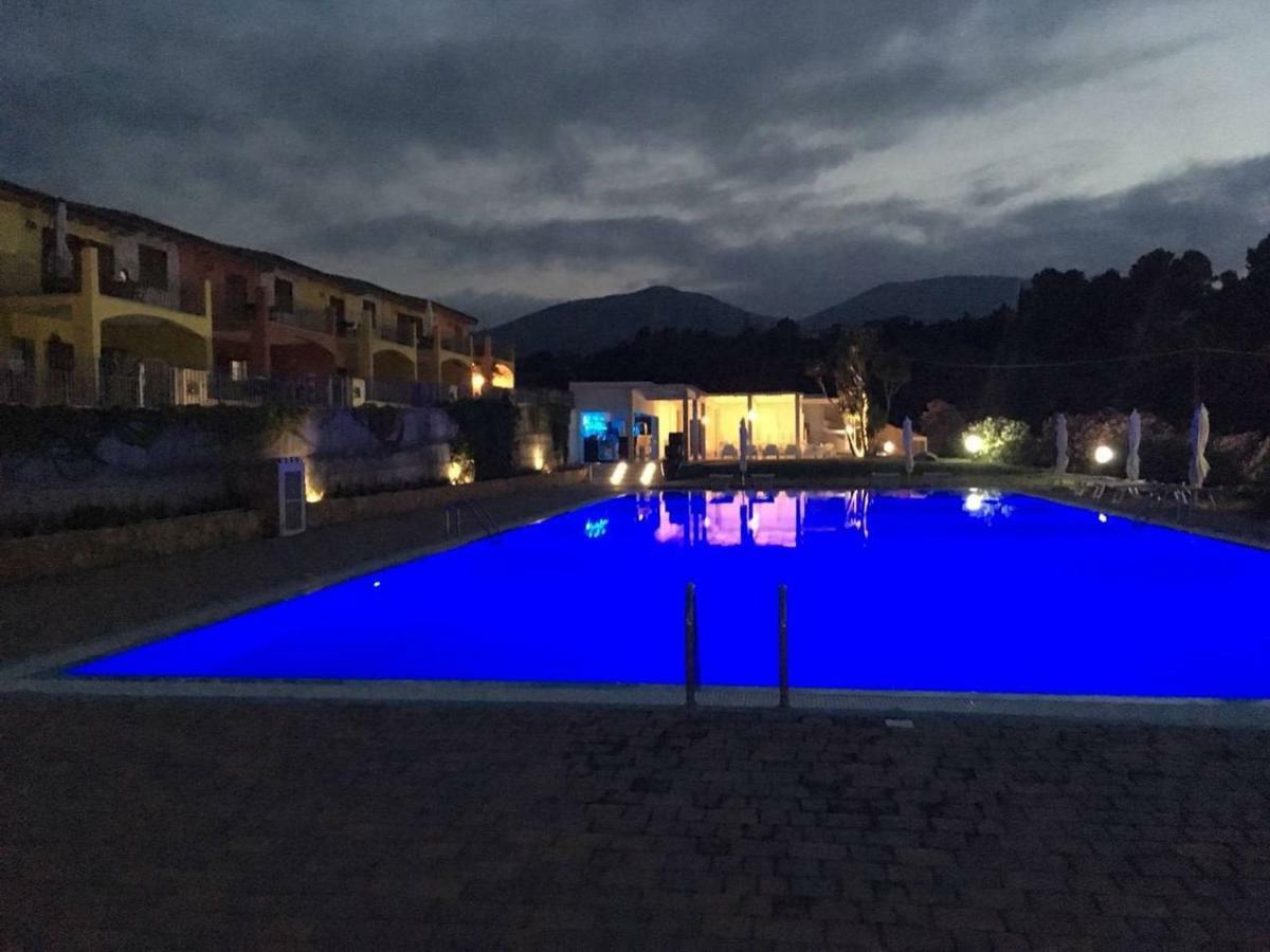 Appartamento Dentro Babai Village Tertenia Bagian luar foto