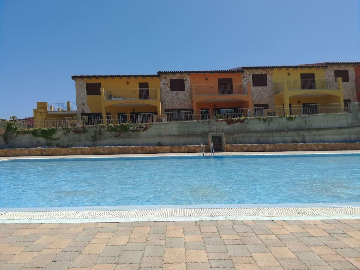 Appartamento Dentro Babai Village Tertenia Bagian luar foto